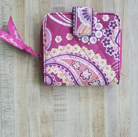 Vera Bradley Wallet - Picture 1 of 8